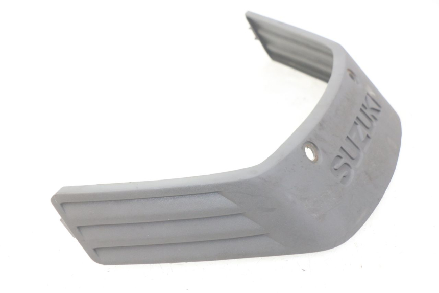 photo de Złącze owiewki przedniej SUZUKI CP 80 (1985 - 1996) - Zbliżenie techniczne