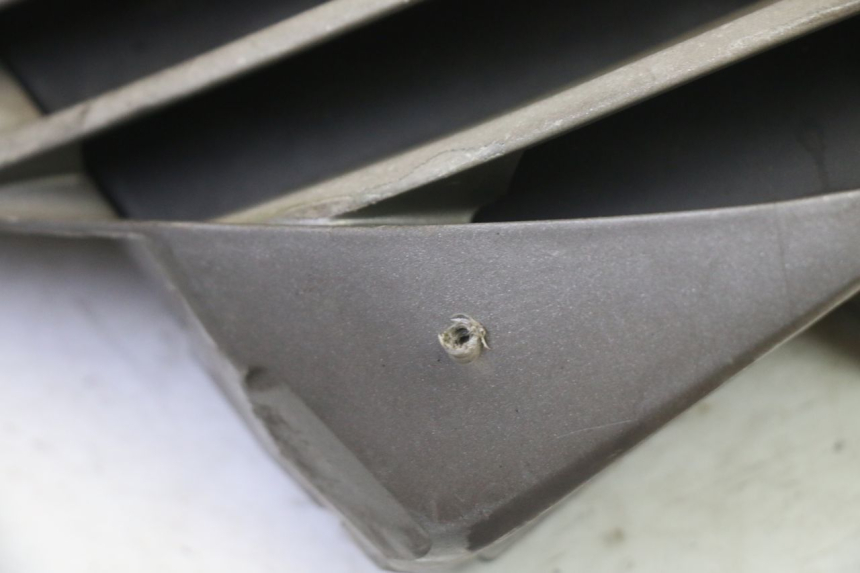 photo de Złącze owiewki przedniej PEUGEOT ELYSTAR 50 (2002 - 2014) - Zoom stanu zużycia