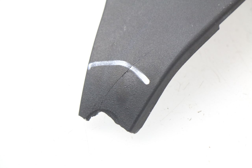 photo de Złącze owiewki przedniej SUZUKI GSX-R GSXR K16 1000 (2012 - 2016) - Zbliżenie techniczne