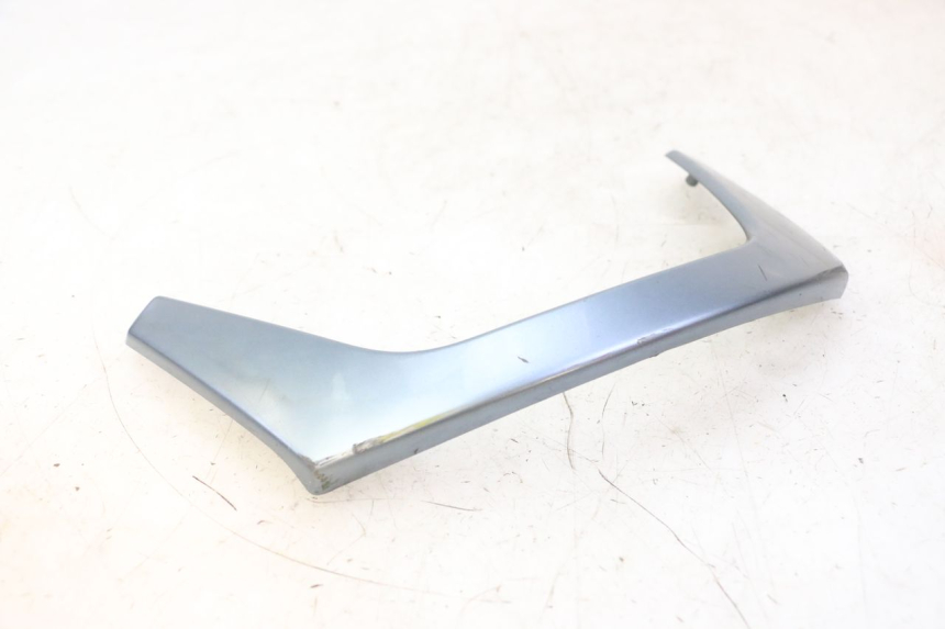 photo de Złącze owiewki przedniej DAELIM HISTORY 125 (2001 - 2002) - Inny kąt widzenia