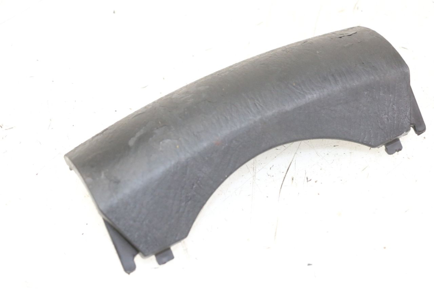 photo de Złącze owiewki przedniej HONDA FES S-WING SWING 125 (2007 - 2015) - Inny kąt widzenia