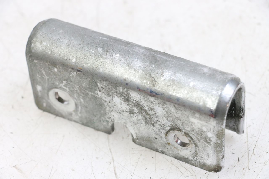 photo de Złącze dolnej przedniej owiewki HYOSUNG GV AQUILA 125 (2000 - 2009) - Widok główny