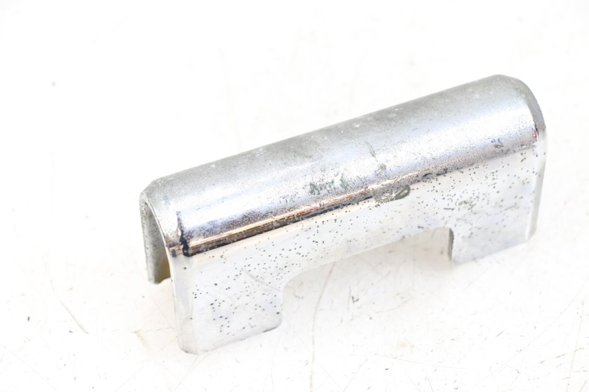 photo de Złącze dolnej przedniej owiewki HYOSUNG GV AQUILA 125 (2000 - 2009) - Szczegół części