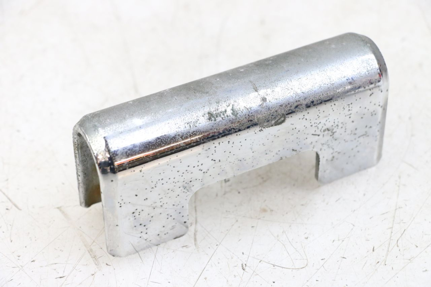 photo de Złącze dolnej przedniej owiewki HYOSUNG GV AQUILA 125 (2000 - 2009) - Widok ogólny