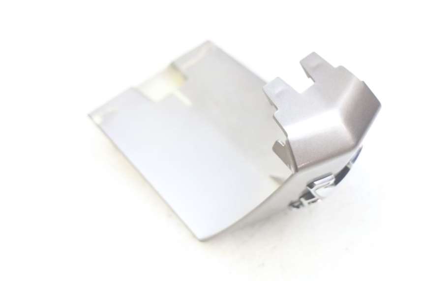 photo de Złącze dolnej przedniej owiewki PEUGEOT CITYSTAR AIR 125 (2014 - 2017) - Szczegół części