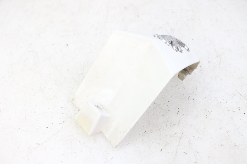 photo de Złącze dolnej przedniej owiewki PEUGEOT CITYSTAR 50 (2013 - 2017) - Inny kąt widzenia