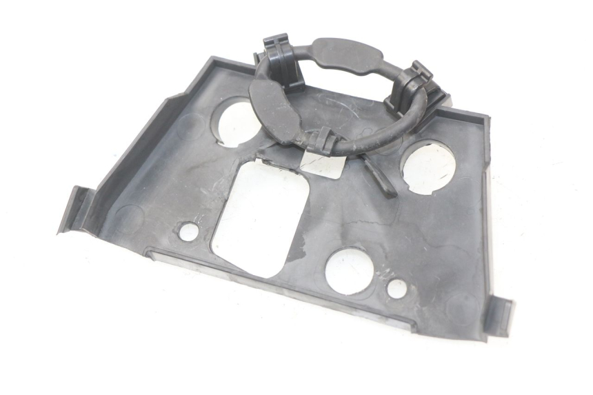 photo de Złącze dolnej przedniej owiewki YAMAHA FZ8 800 (2010 - 2016) - Widok główny