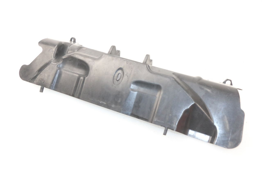 photo de Złącze dolnej przedniej owiewki SUZUKI GSX-R GSXR K16 1000 (2012 - 2016) - Szczegół części