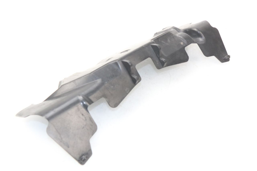 photo de Złącze dolnej przedniej owiewki SUZUKI GSX-R GSXR K16 1000 (2012 - 2016) - Zoom stanu zużycia