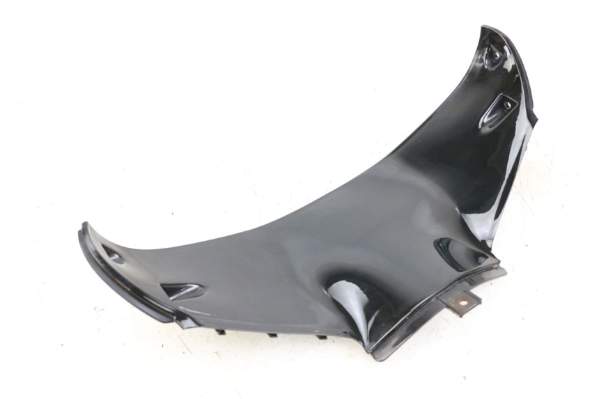 photo de Złącze dolnej przedniej owiewki HYOSUNG GTR 125 (2006 - 2008) - Inny kąt widzenia