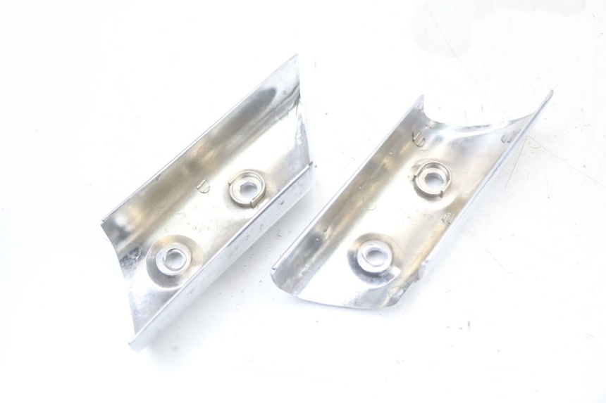 photo de Złącze dolnej przedniej owiewki JM MOTORS VX 125 (2022 - 2025) - Inny kąt widzenia