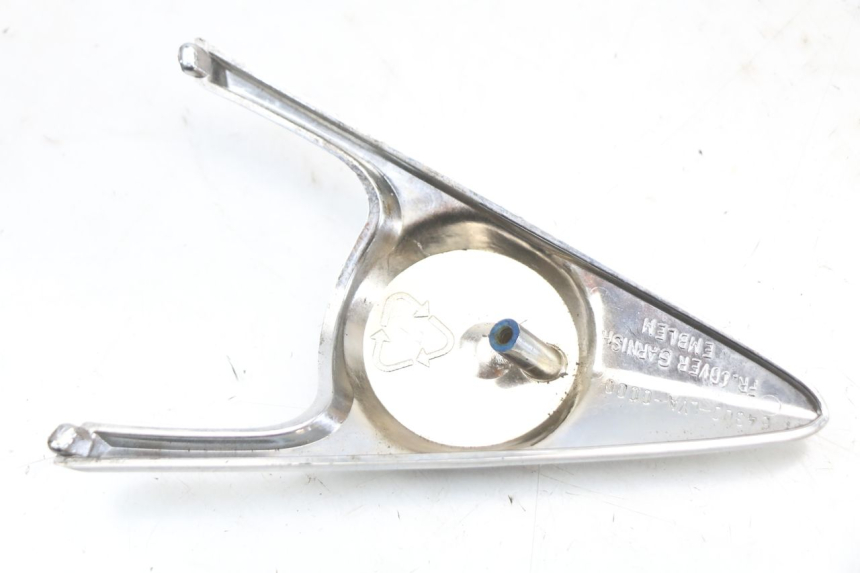 photo de Złącze dolnej przedniej owiewki SYM JOYRIDE EVO 125 (2009 - 2016) - Inny kąt widzenia