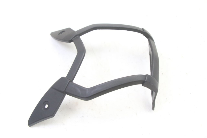 photo de Złącze dolnej przedniej owiewki PEUGEOT KISBEE 4T 50 (2018 - 2022) - Zoom stanu zużycia