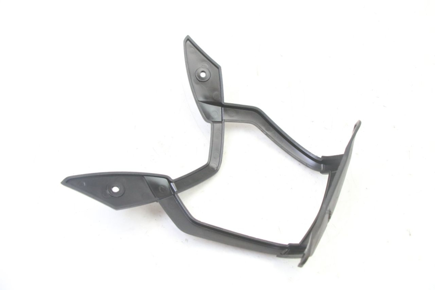 photo de Złącze dolnej przedniej owiewki PEUGEOT KISBEE 4T 50 (2018 - 2022) - Punkty mocowania