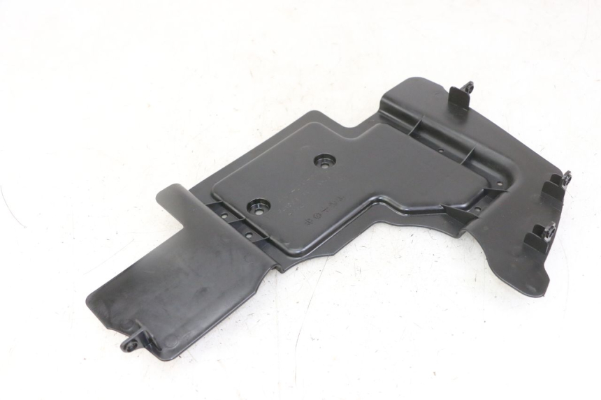 photo de Złącze dolnej przedniej owiewki KYMCO DINK 4T 50 (2007 - 2018) - Widok główny