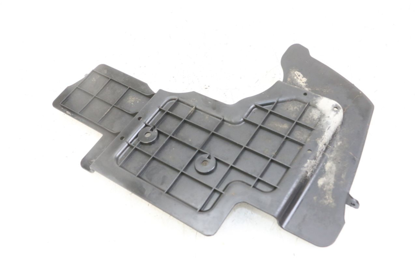 photo de Złącze dolnej przedniej owiewki KYMCO DINK 4T 50 (2007 - 2018) - Szczegół części