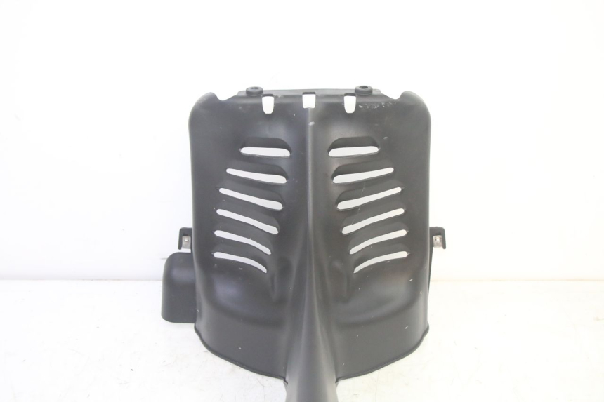 photo de Złącze dolnej przedniej owiewki PIAGGIO MP3 HPE 350 (2018 - 2020) - Zoom stanu zużycia