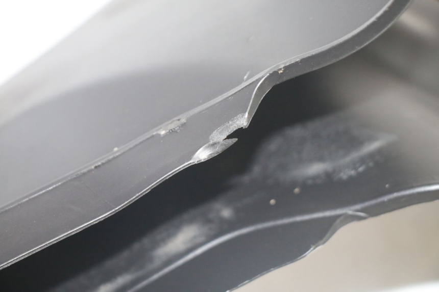 photo de Złącze dolnej przedniej owiewki PIAGGIO MP3 HPE 350 (2018 - 2020) - Punkty mocowania