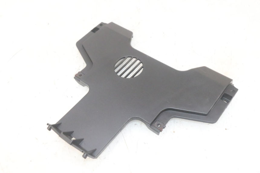 photo de Złącze dolnej przedniej owiewki PIAGGIO MP3 HPE 300 (2019 - 2026) - Widok główny