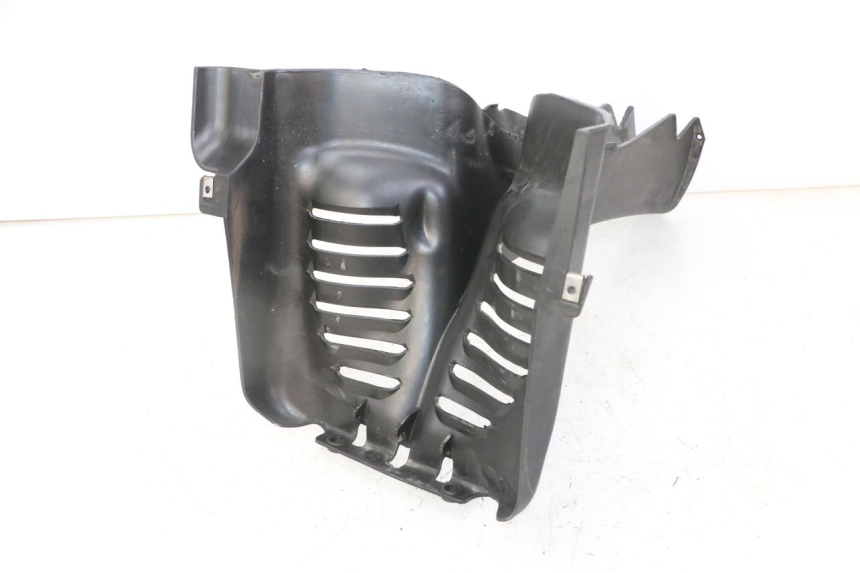 photo de Złącze dolnej przedniej owiewki PIAGGIO MP3 LT 300 (2010 - 2016) - Zoom stanu zużycia