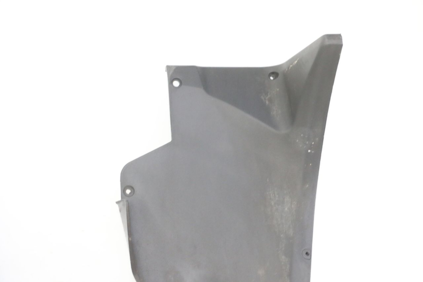 photo de Złącze dolnej przedniej owiewki PIAGGIO MP3 LT 300 (2010 - 2016) - Część sprawdzona