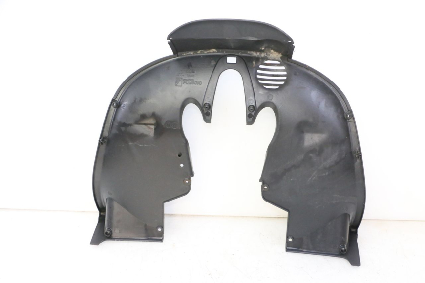 photo de Złącze dolnej przedniej owiewki PIAGGIO MP3 LT 300 (2010 - 2016) - Inny kąt widzenia