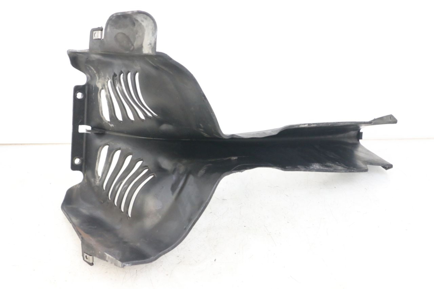 photo de Złącze dolnej przedniej owiewki PIAGGIO MP3 125 (2006 - 2014) - Zoom stanu zużycia