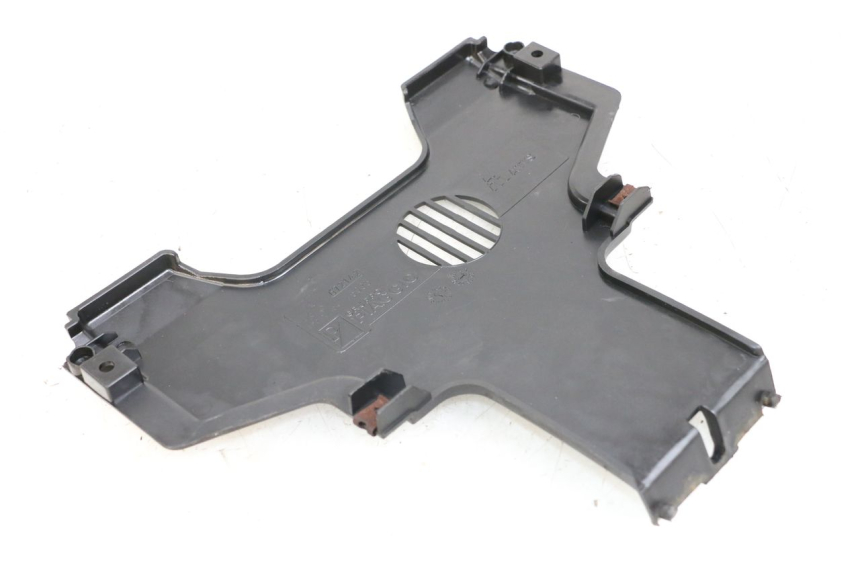 photo de Złącze dolnej przedniej owiewki PIAGGIO MP3 500 (2011 - 2015) - Szczegół części