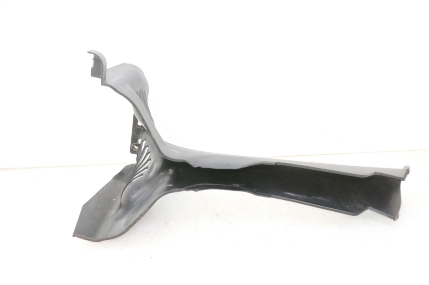 photo de Złącze dolnej przedniej owiewki PIAGGIO MP3 RL 250 (2006 - 2010) - Zoom stanu zużycia