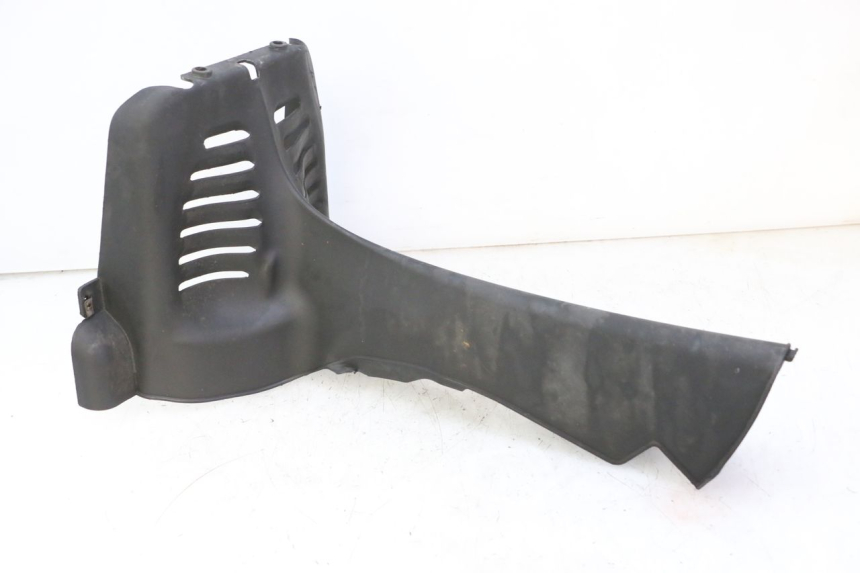 photo de Złącze dolnej przedniej owiewki PIAGGIO MP3 RL 250 (2006 - 2010) - Stan powierzchni