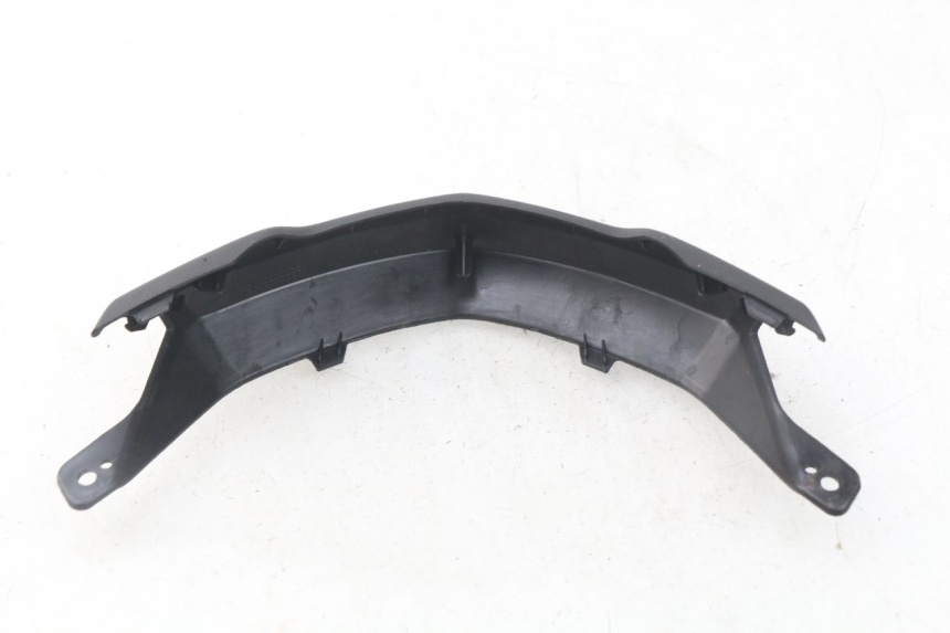 photo de Złącze dolnej przedniej owiewki MBK MW TRYPTIK 125 (2017 - 2022) - Zoom stanu zużycia