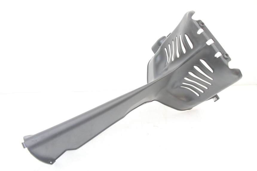 photo de Złącze dolnej przedniej owiewki PIAGGIO MP3 500 (2014 - 2017) - Szczegół części