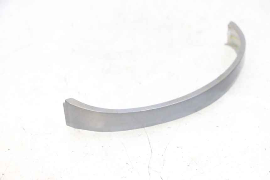 photo de Złącze dolnej przedniej owiewki EFUN PUSA 1 - Inny kąt widzenia