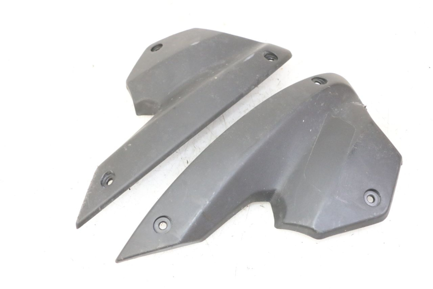 photo de Złącze dolnej przedniej owiewki PEUGEOT STREETZONE I NAKED 2T 50 (2018 - 2020) - Punkty mocowania