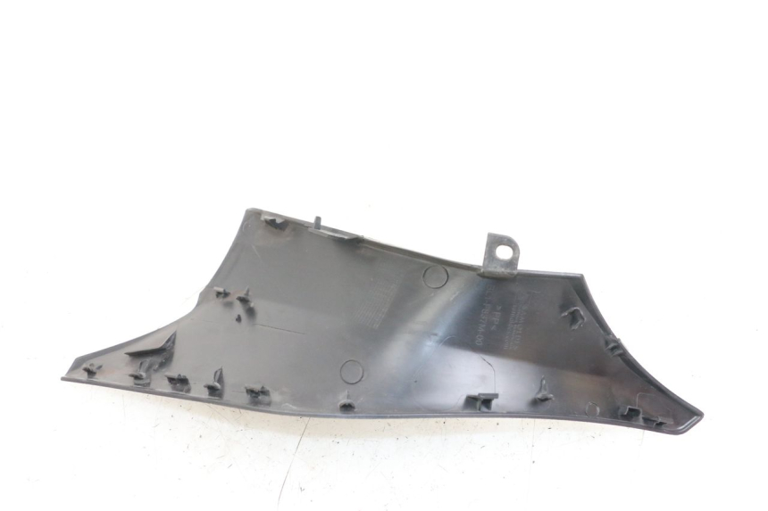 photo de Złącze dolnej przedniej owiewki YAMAHA XMAX X-MAX ABS 125 (2017 - 2020) - Stan powierzchni