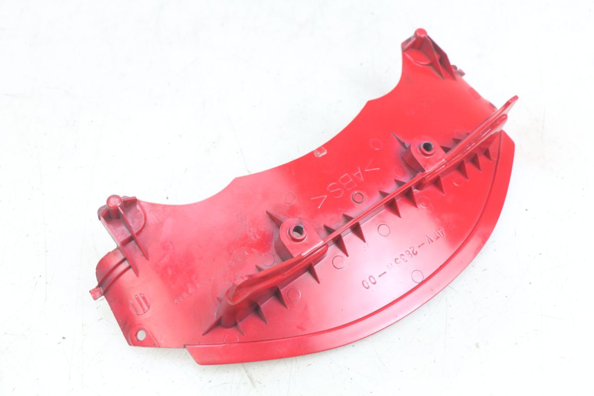 photo de Złącze dolnej przedniej owiewki YAMAHA YZF R THUNDERCAT 600 (1996 - 2003) - Zbliżenie techniczne