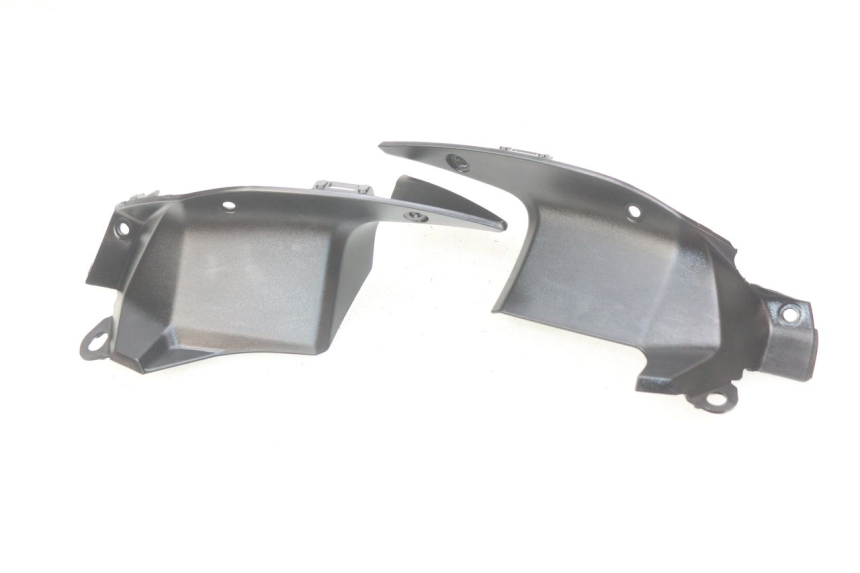 photo de Złącze dolnej przedniej owiewki KAWASAKI Z 650 (2016 - 2019) - Widok główny