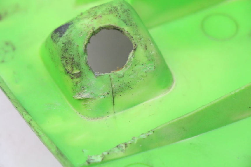 photo de Złącze owiewki przedniej KAWASAKI KX 250 (1994 - 1998) - Szczegół części