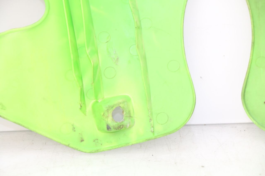 photo de Złącze owiewki przedniej KAWASAKI KX 250 (1994 - 1998) - Widok ogólny