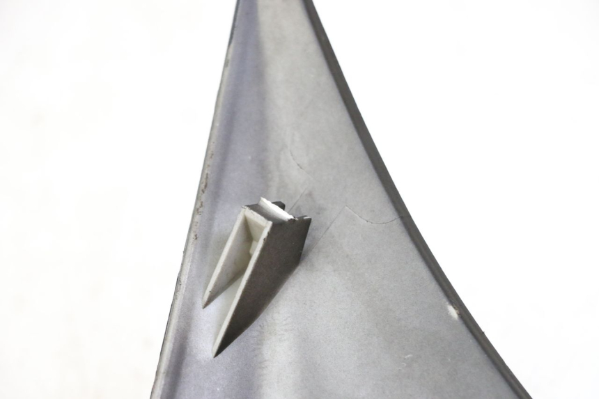 photo de Złącze owiewki przedniej KYMCO DINK STREET 125 (2009 - 2014) - Inny kąt widzenia