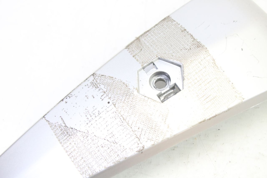 photo de Złącze owiewki przedniej PIAGGIO LIBERTY 4T 50 (2009 - 2015) - Szczegół części