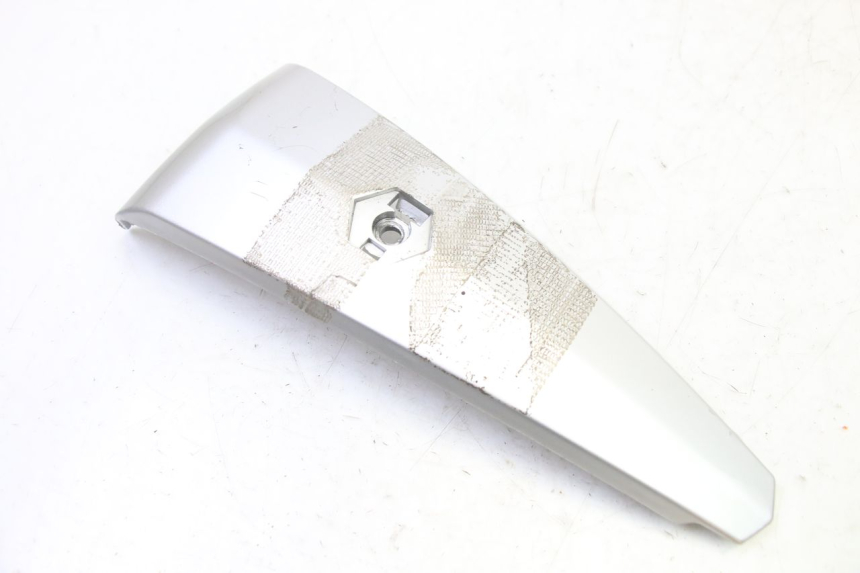 photo de Złącze owiewki przedniej PIAGGIO LIBERTY 4T 50 (2009 - 2015) - Inny kąt widzenia