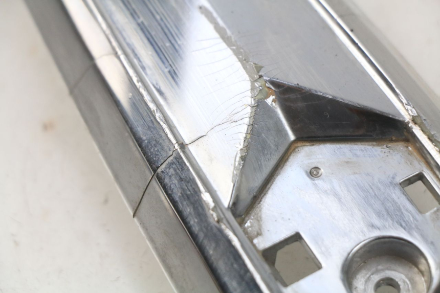 photo de Złącze owiewki przedniej PIAGGIO LIBERTY IGET 4T 50 (2015 - 2020) - Inny kąt widzenia