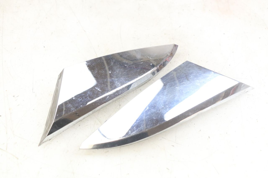 photo de Złącze owiewki przedniej SYM MIO 50 (2011 - 2017) - Widok główny