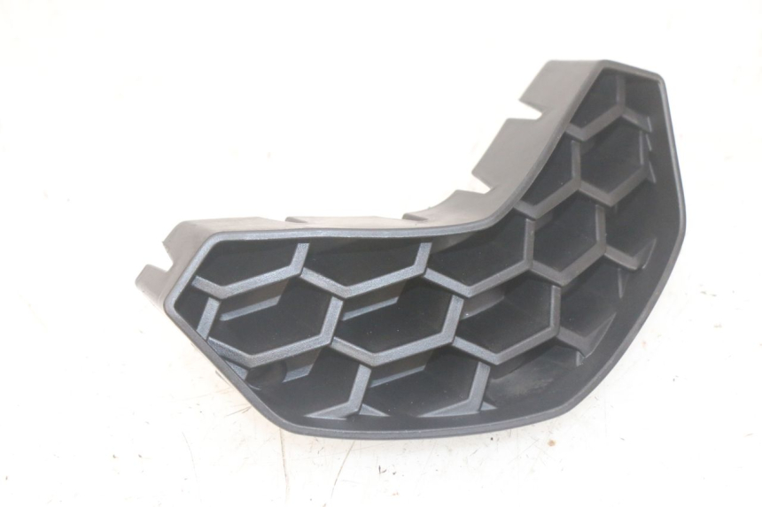 photo de Złącze owiewki przedniej PIAGGIO MP3 HPE 300 (2019 - 2026) - Zoom stanu zużycia