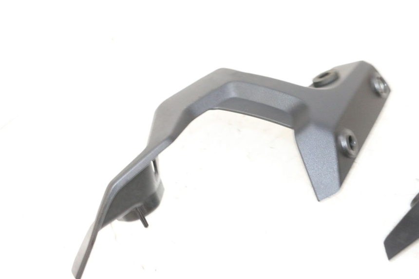 photo de Złącze owiewki przedniej YAMAHA MT-07 MT07 ABS 700 (2018 - 2020) - Widok ogólny