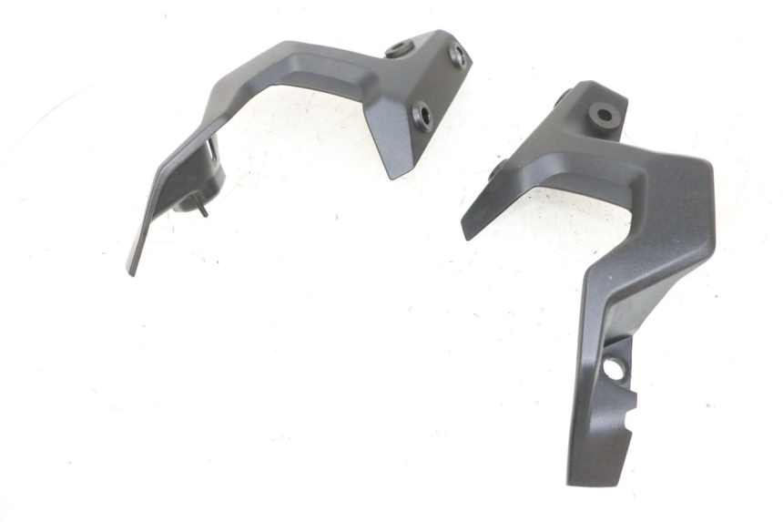 photo de Złącze owiewki przedniej YAMAHA MT-07 MT07 ABS 700 (2018 - 2020) - Stan powierzchni