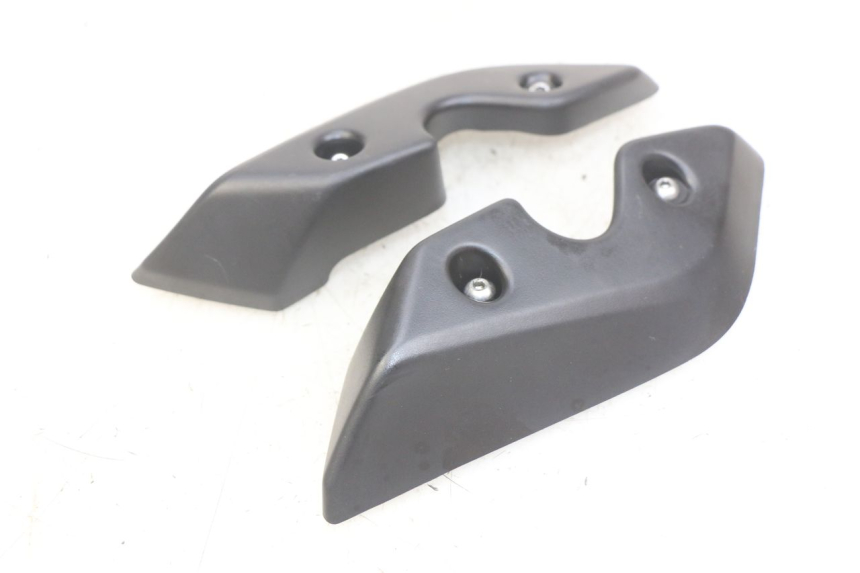 photo de Złącze owiewki przedniej YAMAHA MT ABS 125 (2014 - 2018) - Widok główny