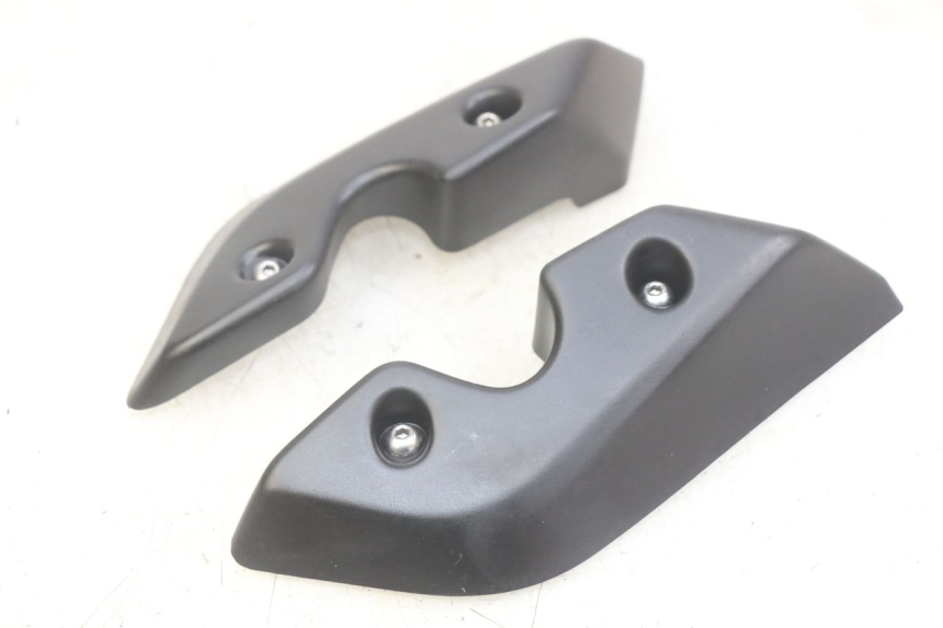 photo de Złącze owiewki przedniej YAMAHA MT ABS 125 (2014 - 2018) - Zoom stanu zużycia