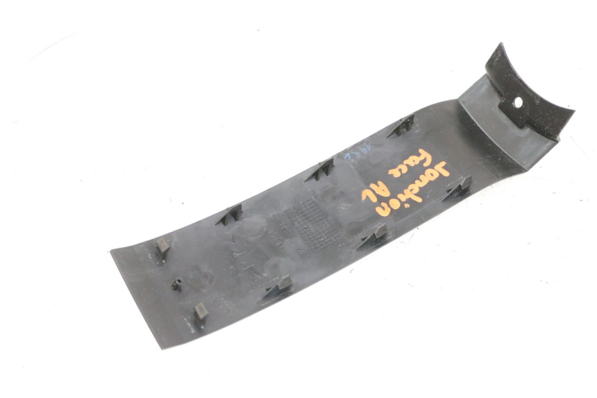 photo de Złącze owiewki przedniej YAMAHA NEO'S CORE 1 (2022 - 2026) - Zoom stanu zużycia